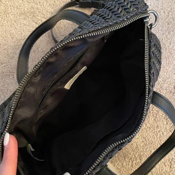 Universal Thread Black Purse - Picture 5 of 6